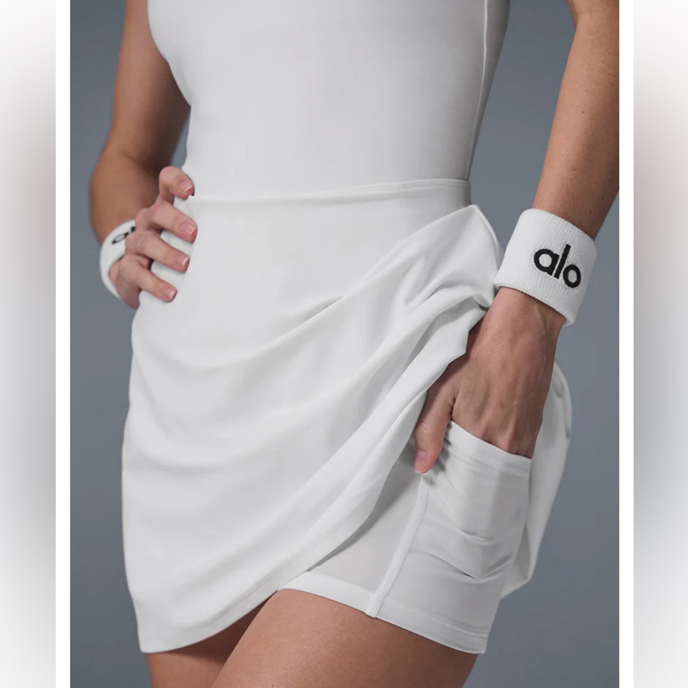 Alo Yoga Alosoft Courtside Tennis Dress White XS - Picture 4 of 9